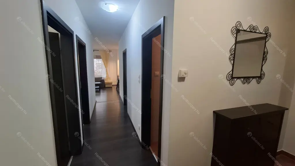 Kiadó albérlet 395000 Ft/hó áron: Budapest, VIII. kerület  Corvin sétány. Mérete: 66 nm, 3 szobás | Alberlet.hu - 6645186