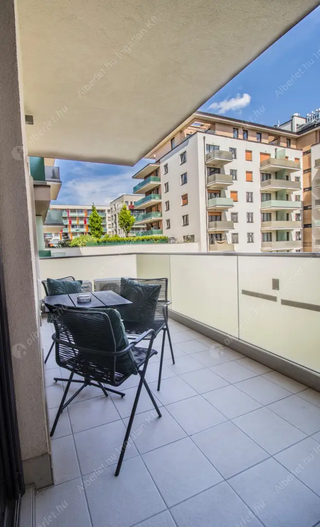 Kiadó albérlet 850000 Ft/hó áron: Budapest, VIII. kerület  Corvin sétány. Mérete: 70 nm, 2 szobás | Alberlet.hu - 6612448