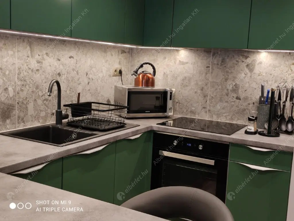 Kiadó albérlet 850000 Ft/hó áron: Budapest, VIII. kerület  Corvin sétány. Mérete: 70 nm, 2 szobás | Alberlet.hu - 6612453