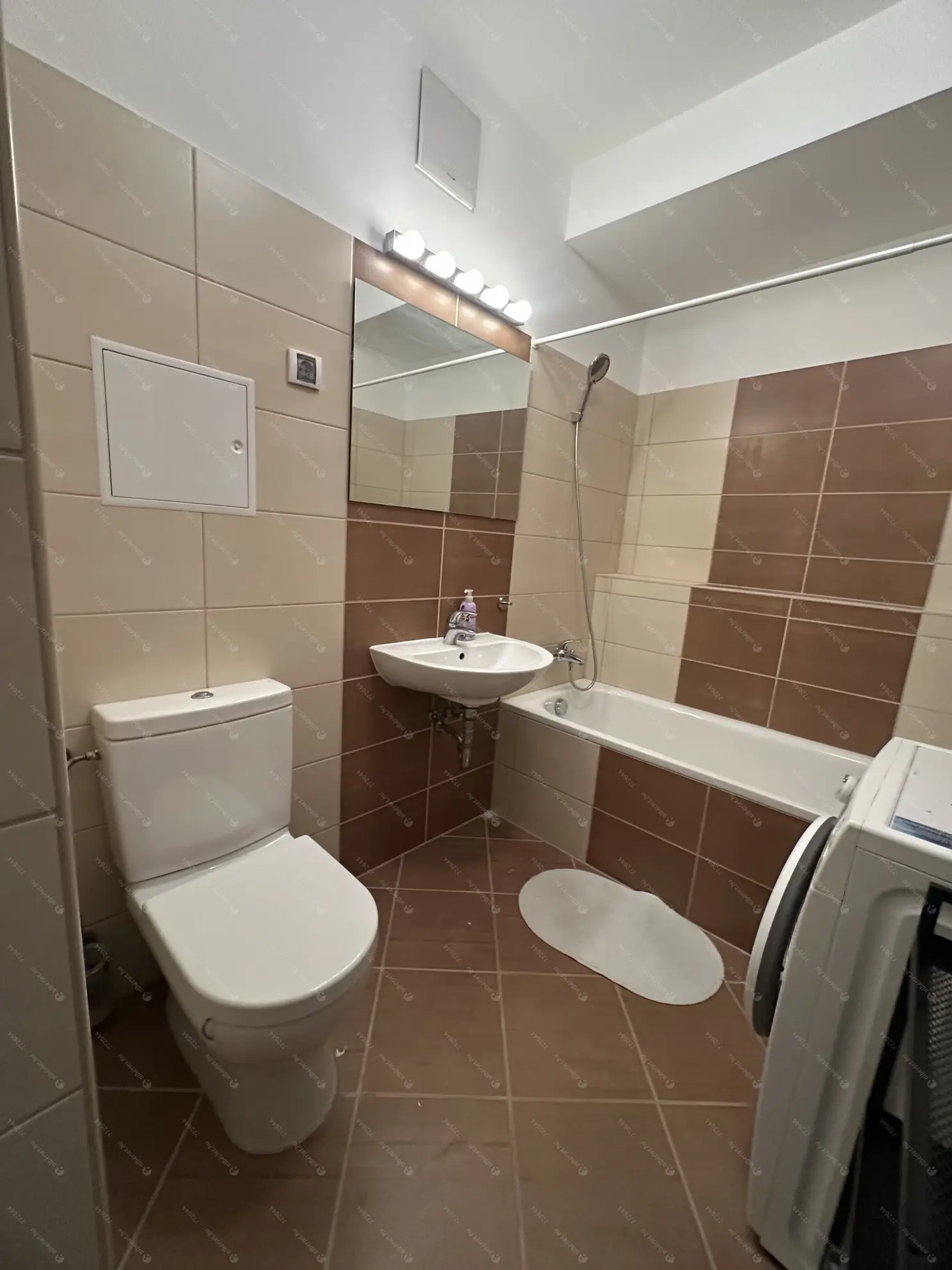 Kiadó albérlet 220000 Ft/hó áron: Budapest, VIII. kerület   Corvin Setanyi . Mérete: 40 nm, 1 szobás | Alberlet.hu - 6614488