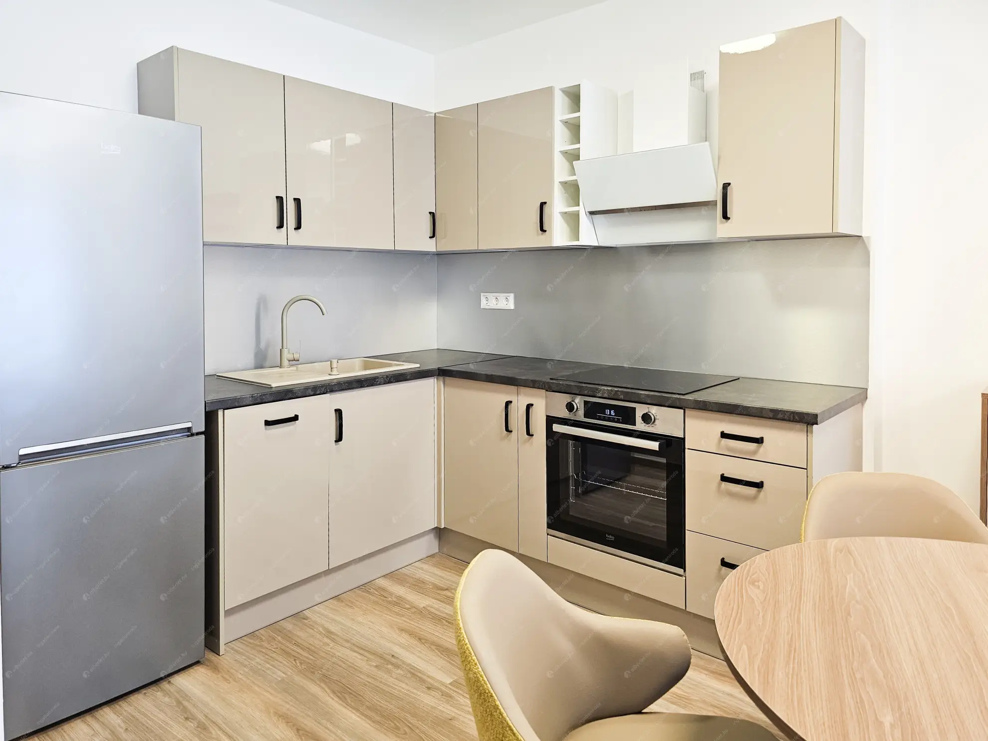 Kiadó albérlet 265000 Ft/hó áron: Budapest, VIII. kerület  Dankó utca. Mérete: 42 nm, 2 szobás | Alberlet.hu - 6548881