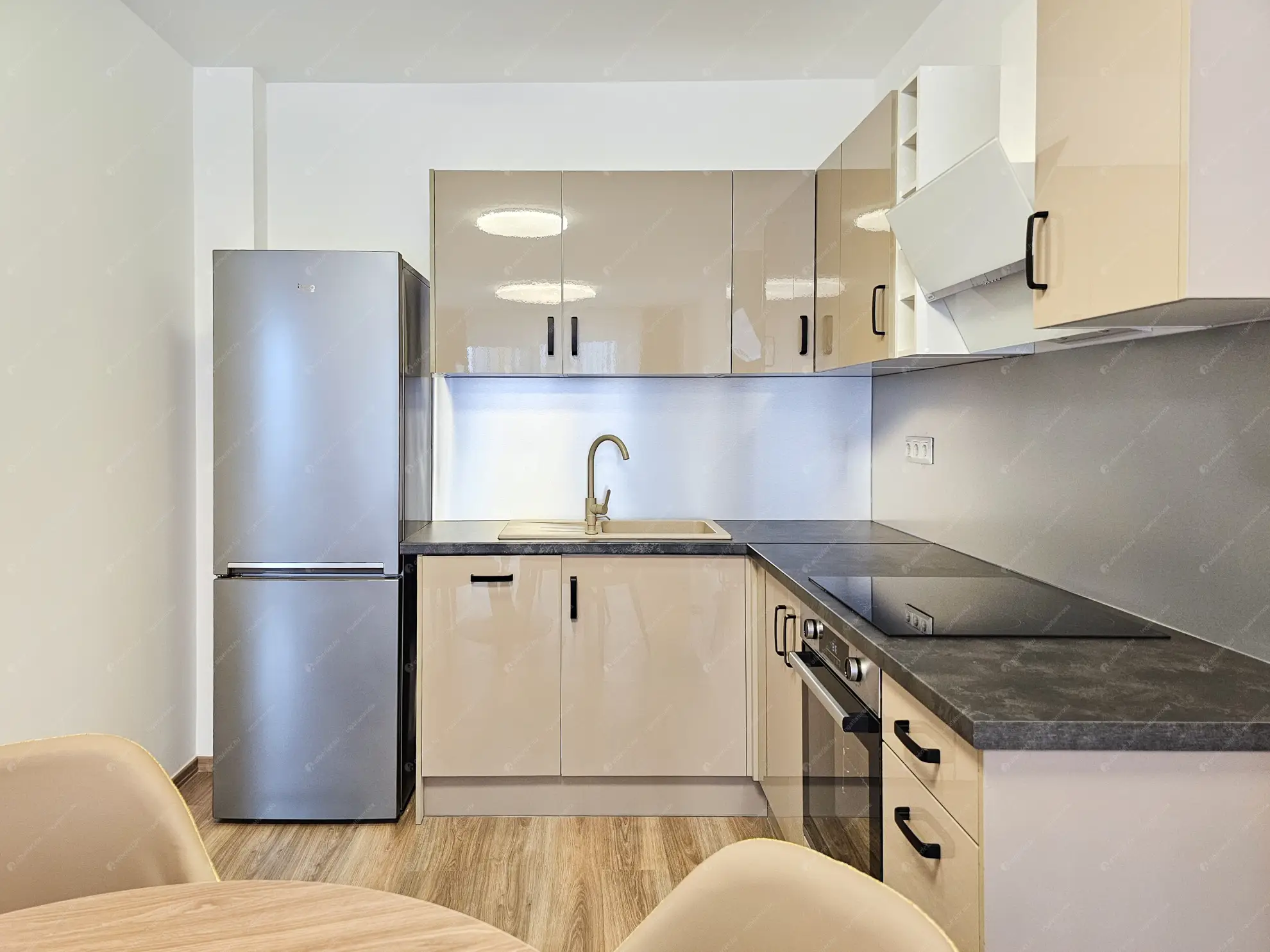 Kiadó albérlet 265000 Ft/hó áron: Budapest, VIII. kerület  Dankó utca. Mérete: 42 nm, 2 szobás | Alberlet.hu - 6548891