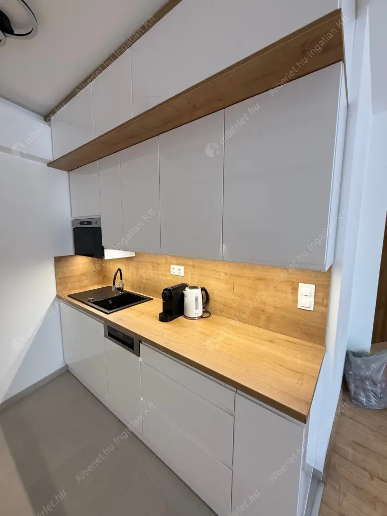 Kiadó albérlet 395000 Ft/hó áron: Budapest, VIII. kerület  Dankó utca. Mérete: 63 nm, 2 szobás | Alberlet.hu - 6524607