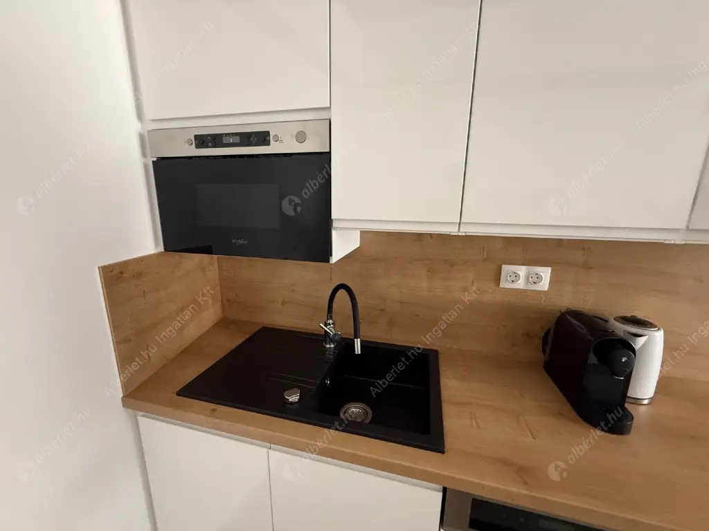 Kiadó albérlet 395000 Ft/hó áron: Budapest, VIII. kerület  Dankó utca. Mérete: 63 nm, 2 szobás | Alberlet.hu - 6524608