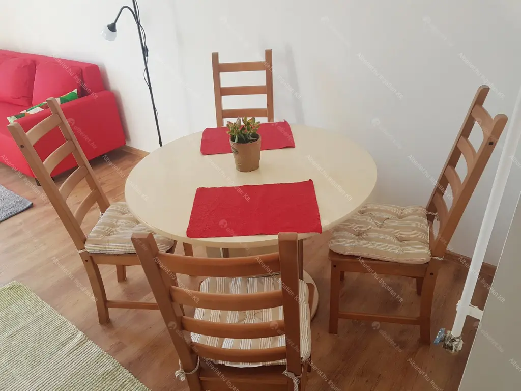 Kiadó albérlet 180000 Ft/hó áron: Budapest, VIII. kerület  Diószegi Sámuel utca. Mérete: 32 nm, 1 szobás | Alberlet.hu - 6704590