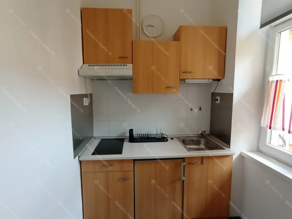 Kiadó albérlet 180000 Ft/hó áron: Budapest, VIII. kerület  Diószegi Sámuel utca. Mérete: 32 nm, 1 szobás | Alberlet.hu - 6704592