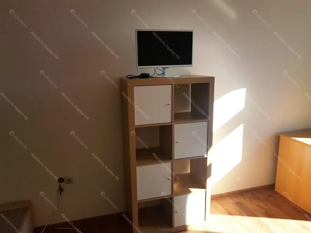 Kiadó albérlet 180000 Ft/hó áron: Budapest, VIII. kerület  Diószegi Sámuel utca. Mérete: 32 nm, 1 szobás | Alberlet.hu - 6704600