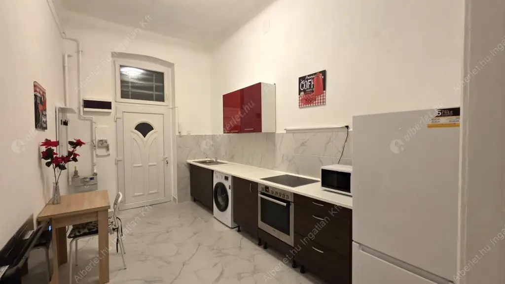 Kiadó albérlet 200000 Ft/hó áron: Budapest, VIII. kerület  Dobozi utca. Mérete: 34 nm, 1 szobás | Alberlet.hu - 6636873