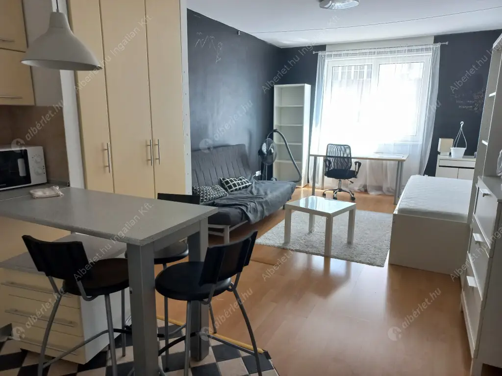 Kiadó albérlet 190000 Ft/hó áron: Budapest, VIII. kerület  Dugonics utca. Mérete: 31 nm, 1 szobás | Alberlet.hu - 6521967