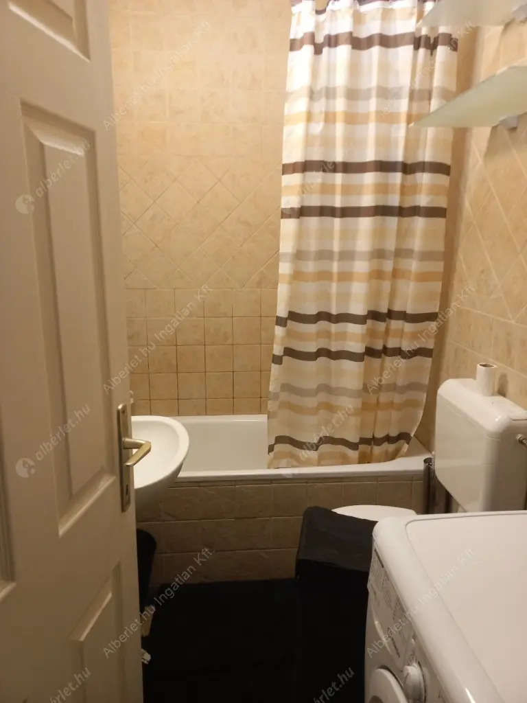 Kiadó albérlet 190000 Ft/hó áron: Budapest, VIII. kerület  Dugonics utca. Mérete: 31 nm, 1 szobás | Alberlet.hu - 6521972