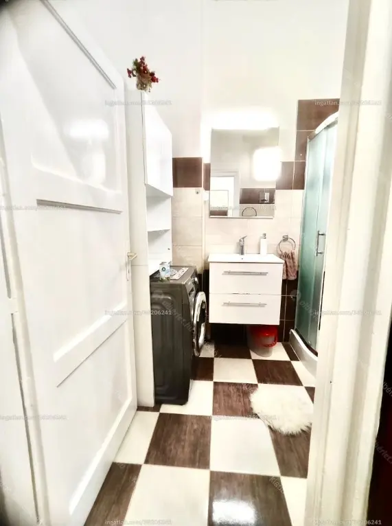 Kiadó albérlet 200000 Ft/hó áron: Budapest, VIII. kerület  Dugonics utca. Mérete: 40 nm, 1 szobás | Alberlet.hu - 6640318