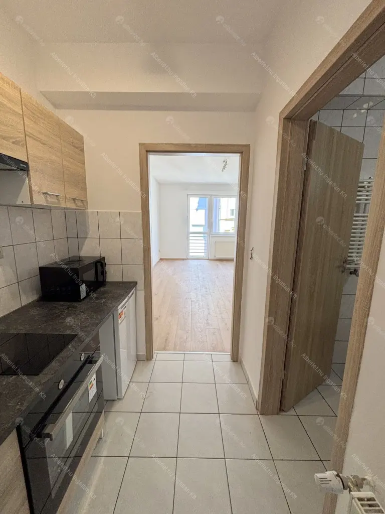 Kiadó albérlet 230000 Ft/hó áron: Budapest, VIII. kerület  Fecske utca. Mérete: 28 nm, 1 szobás | Alberlet.hu - 6705021