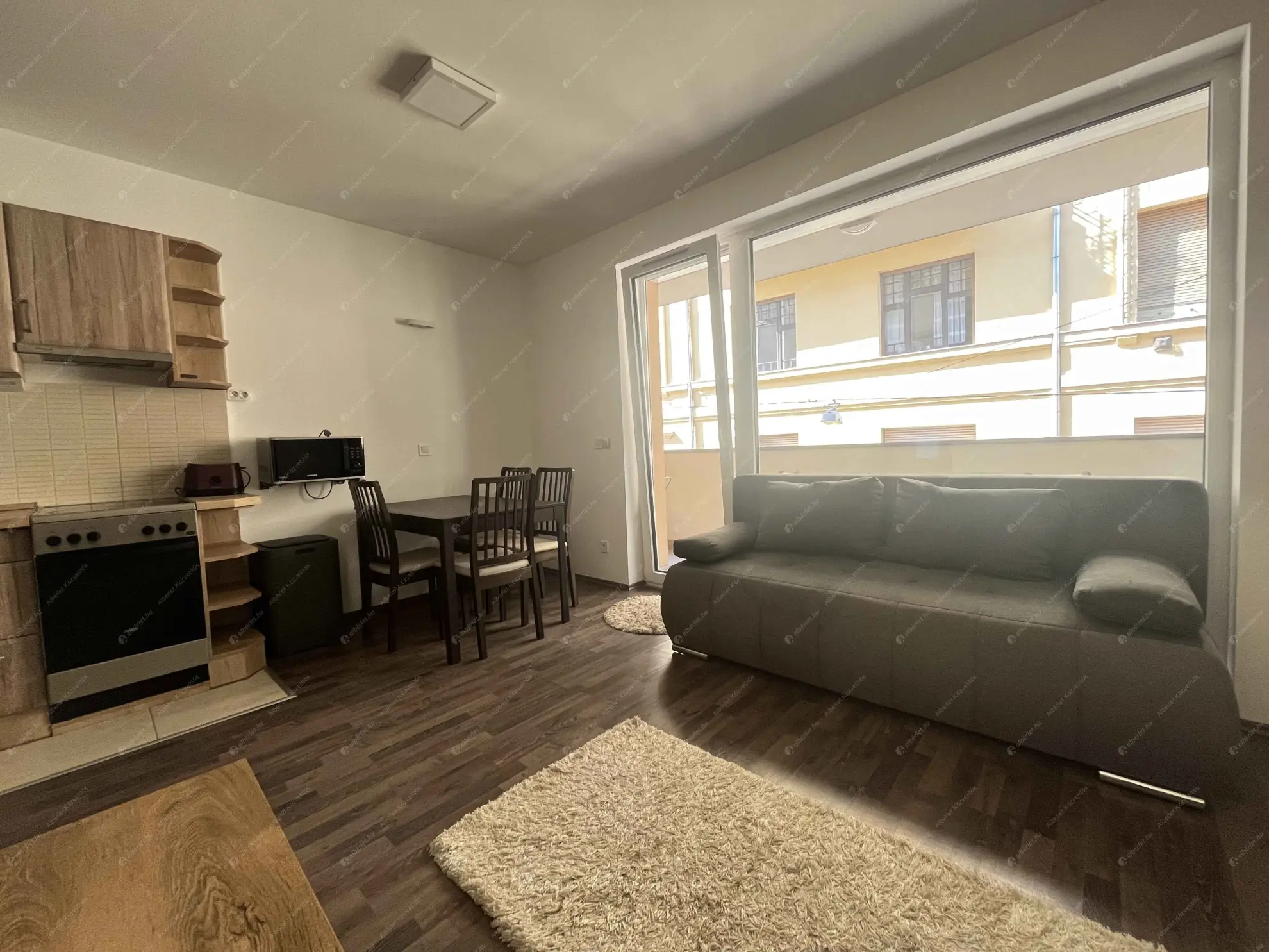 Kiadó albérlet 220000 Ft/hó áron: Budapest, VIII. kerület  Fecske utca. Mérete: 36 nm, 1 szobás | Alberlet.hu - 6592242