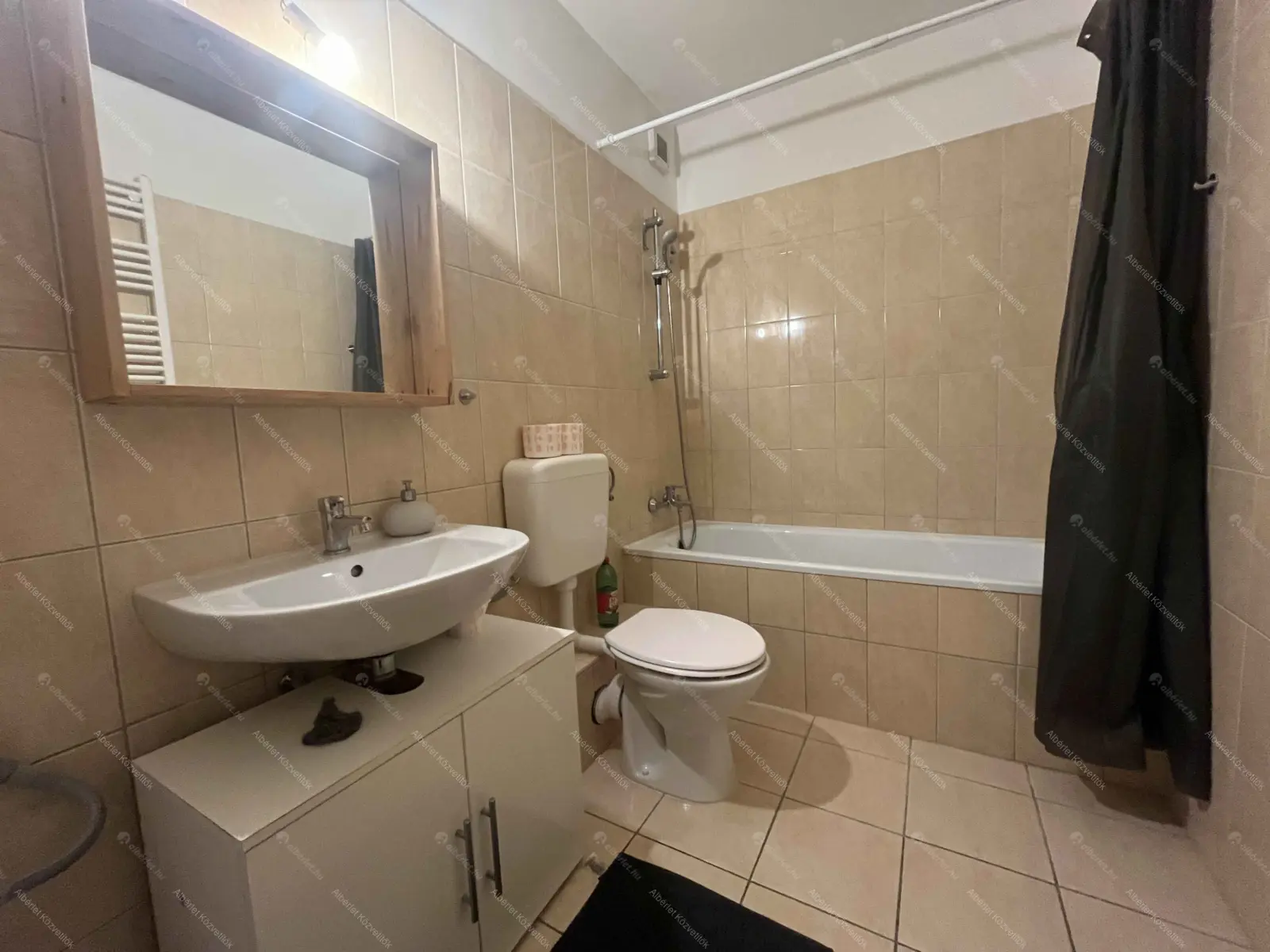 Kiadó albérlet 210000 Ft/hó áron: Budapest, VIII. kerület  Fecske utca. Mérete: 36 nm, 2 szobás | Alberlet.hu - 6674874