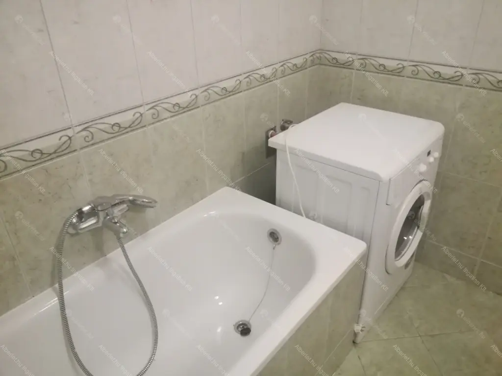 Kiadó albérlet 270000 Ft/hó áron: Budapest, VIII. kerület  Fecske utca. Mérete: 58 nm, 2 szobás | Alberlet.hu - 6687035