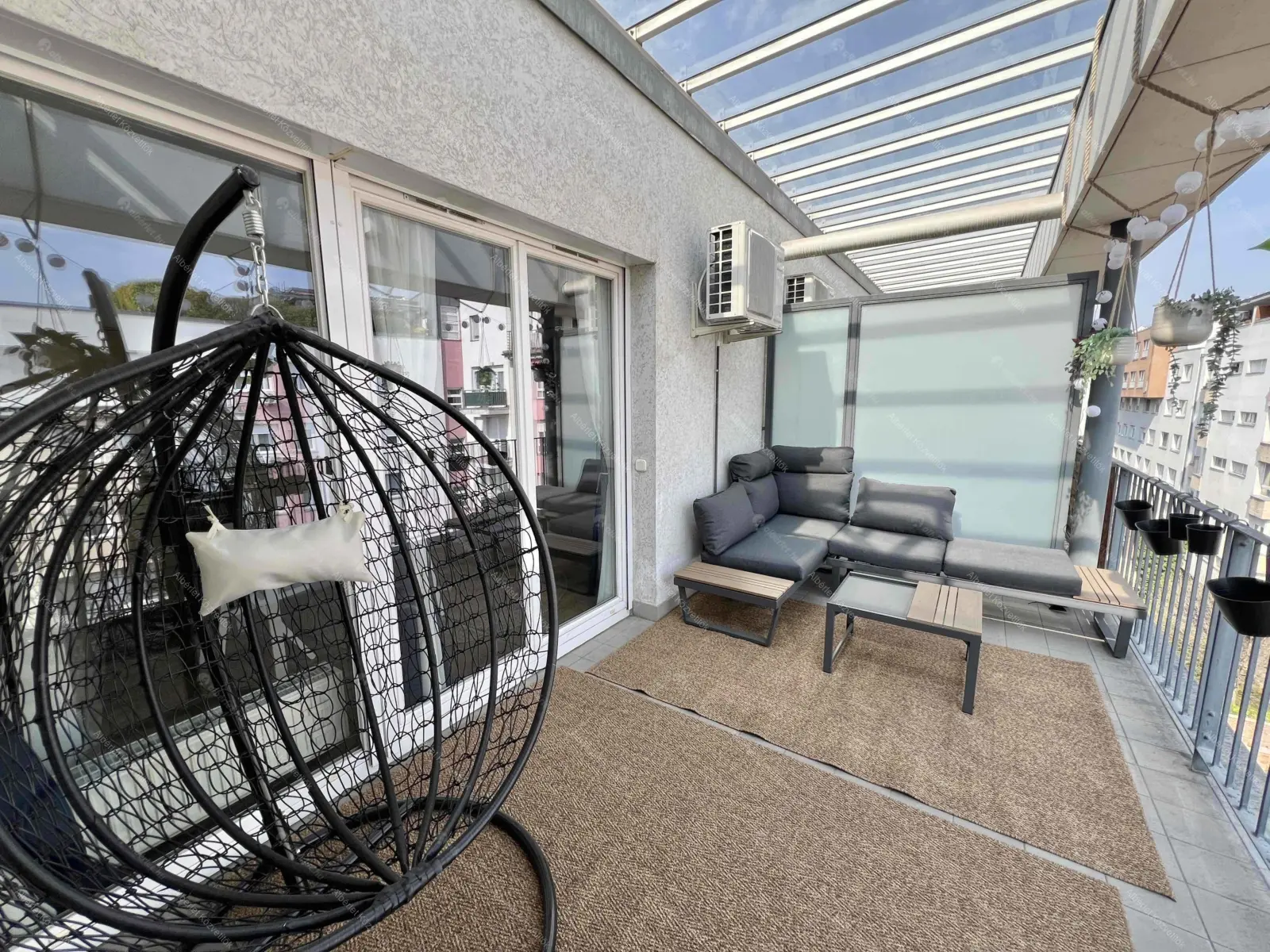 Kiadó albérlet 210000 Ft/hó áron: Budapest, VIII. kerület  Futó utca. Mérete: 29 nm, 1 szobás | Alberlet.hu - 6677676