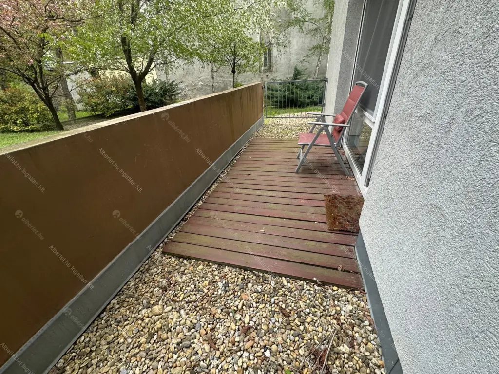 Kiadó albérlet 225000 Ft/hó áron: Budapest, VIII. kerület  Futó utca. Mérete: 33 nm, 1 szobás | Alberlet.hu - 6683466