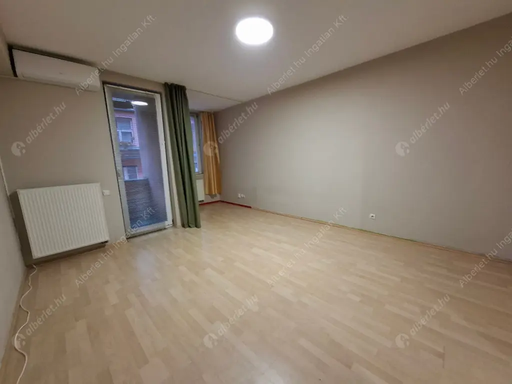 Kiadó albérlet 200000 Ft/hó áron: Budapest, VIII. kerület  Futó utca. Mérete: 42 nm, 1 szobás | Alberlet.hu - 6592952