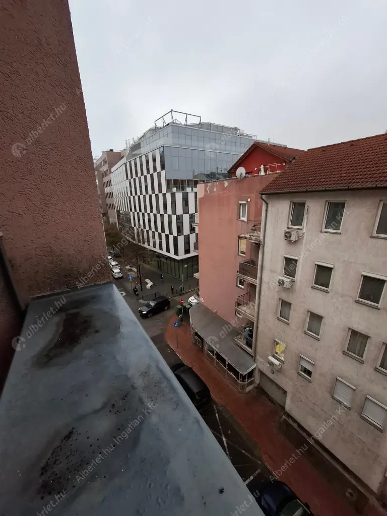 Kiadó albérlet 200000 Ft/hó áron: Budapest, VIII. kerület  Futó utca. Mérete: 42 nm, 1 szobás | Alberlet.hu - 6592955