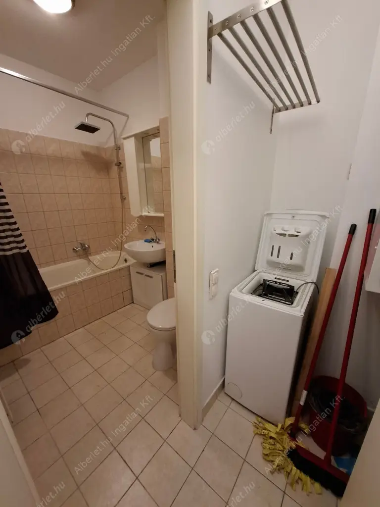 Kiadó albérlet 200000 Ft/hó áron: Budapest, VIII. kerület  Futó utca. Mérete: 42 nm, 1 szobás | Alberlet.hu - 6592958
