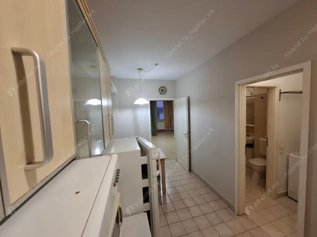 Kiadó albérlet 200000 Ft/hó áron: Budapest, VIII. kerület  Futó utca. Mérete: 42 nm, 1 szobás | Alberlet.hu - 6592962