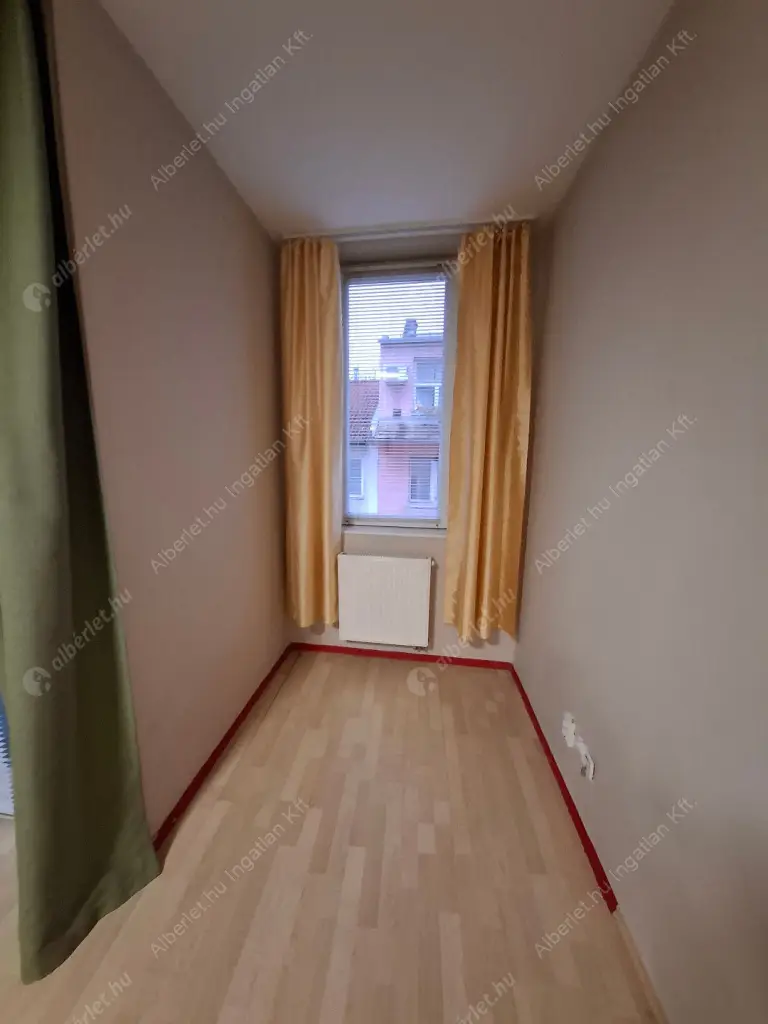 Kiadó albérlet 200000 Ft/hó áron: Budapest, VIII. kerület  Futó utca. Mérete: 42 nm, 1 szobás | Alberlet.hu - 6601349
