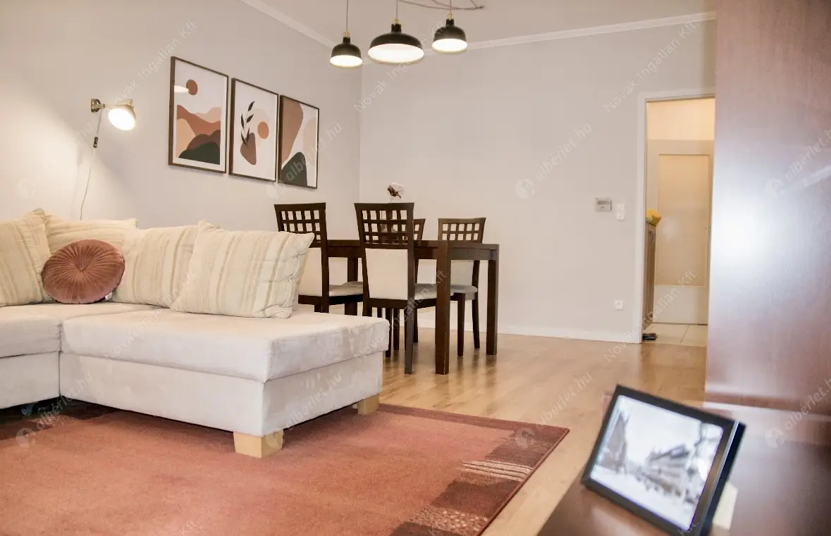 Kiadó albérlet 360000 Ft/hó áron: Budapest, VIII. kerület  Futó utca. Mérete: 61 nm, 1 szobás | Alberlet.hu - 6324248