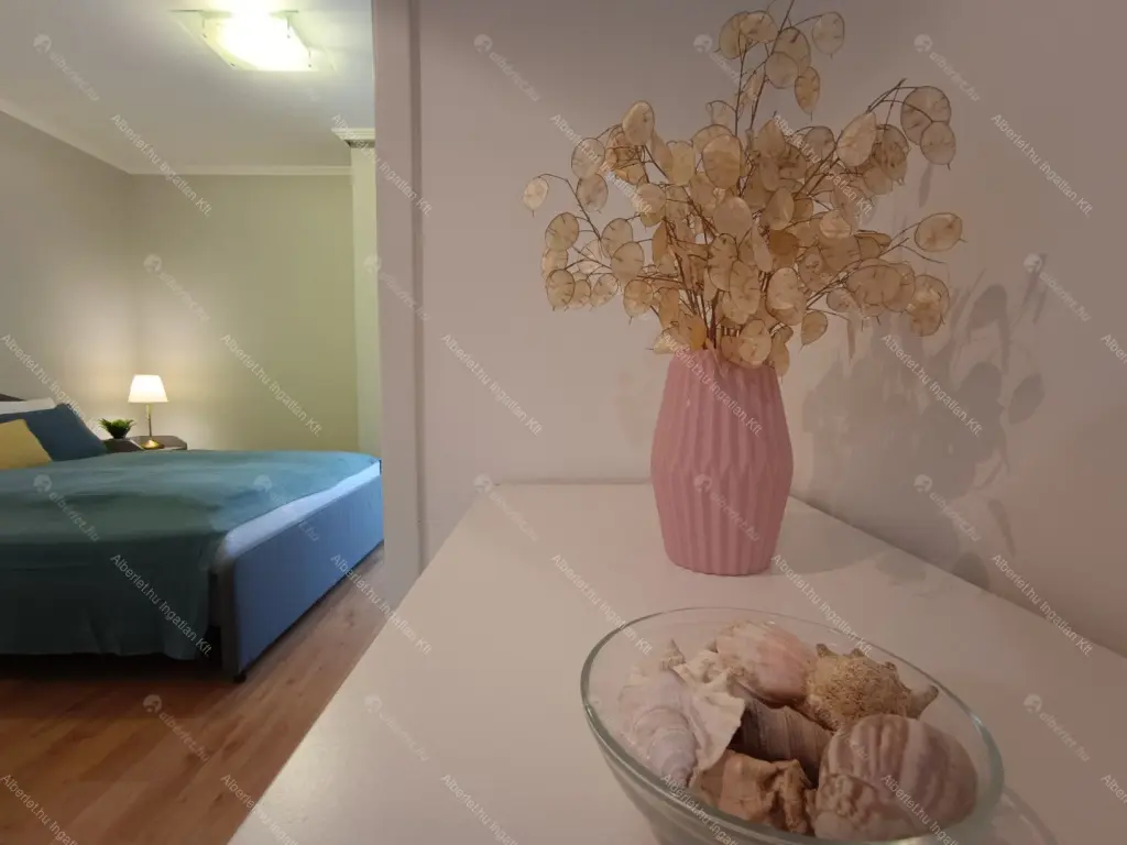 Kiadó albérlet 395000 Ft/hó áron: Budapest, VIII. kerület  Futó utca. Mérete: 61 nm, 1 szobás | Alberlet.hu - 6687412