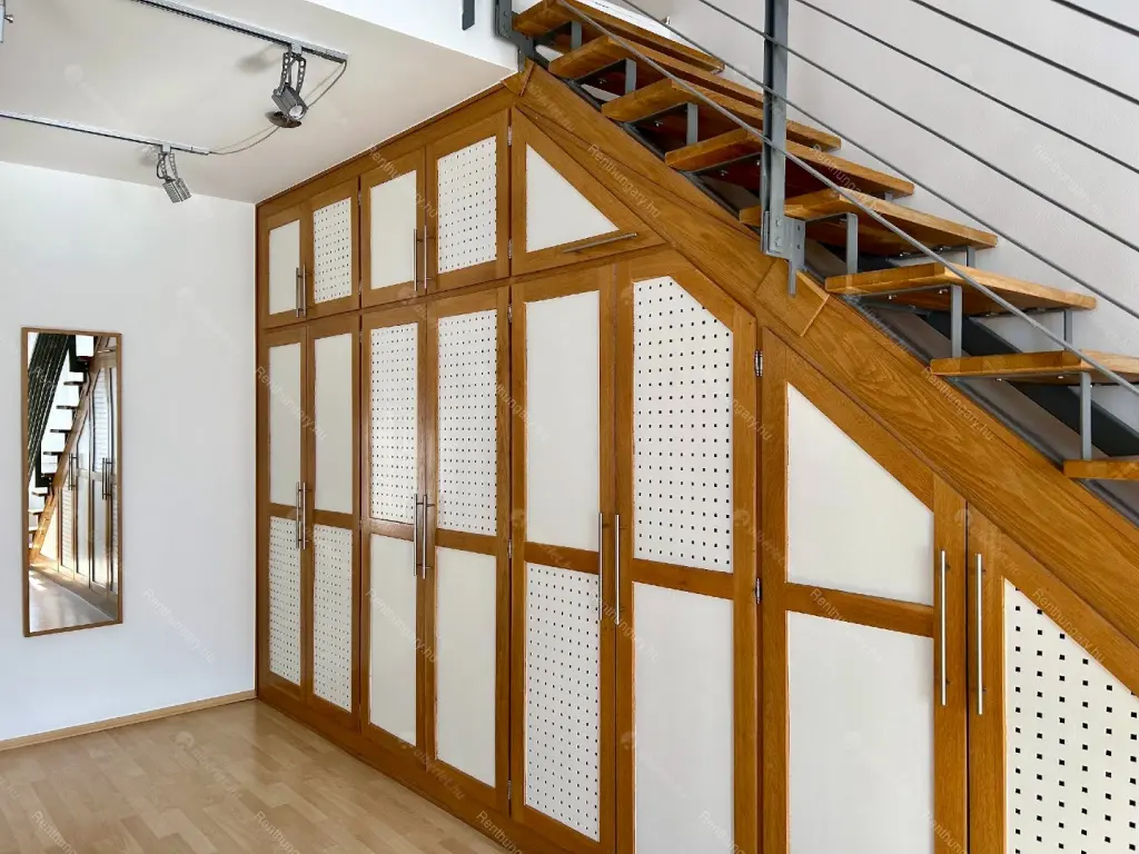 Kiadó albérlet 350000 Ft/hó áron: Budapest, VIII. kerület  Futó utca. Mérete: 71 nm, 1 szobás | Alberlet.hu - 6679839