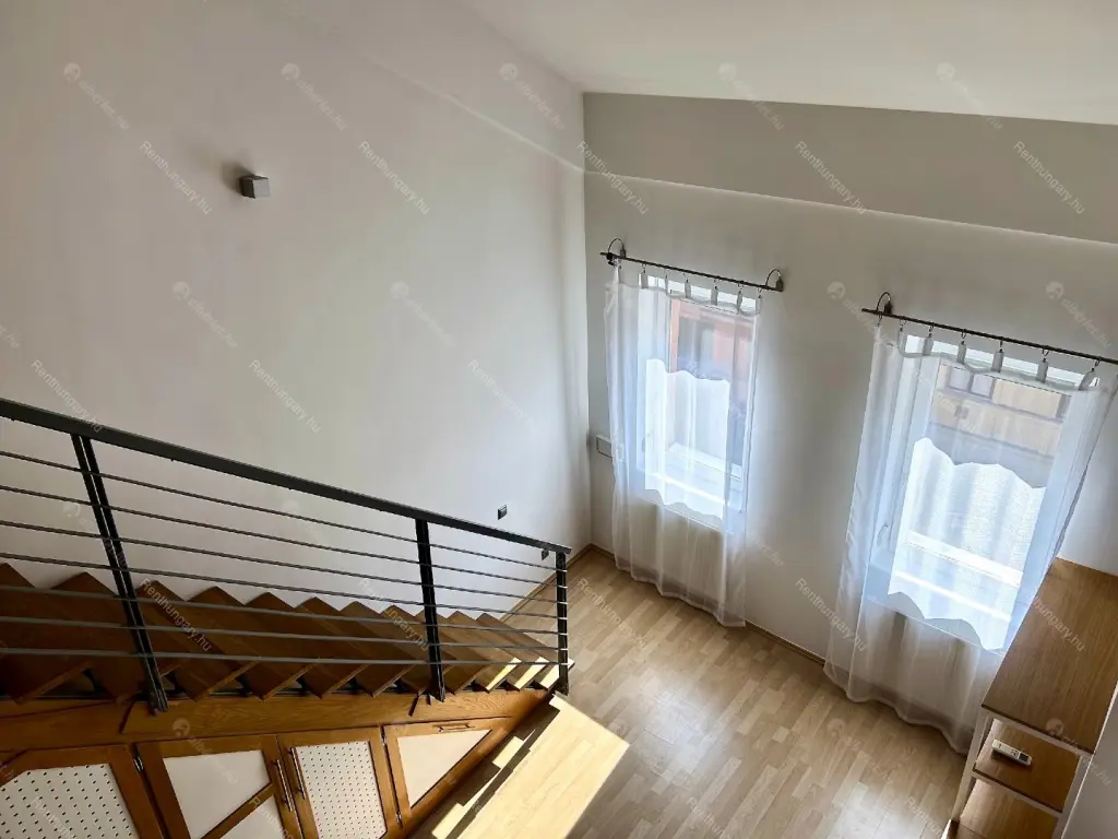 Kiadó albérlet 350000 Ft/hó áron: Budapest, VIII. kerület  Futó utca. Mérete: 71 nm, 1 szobás | Alberlet.hu - 6679842