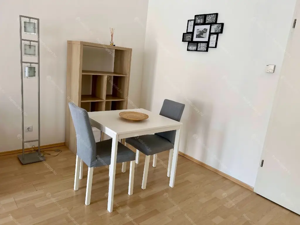 Kiadó albérlet 350000 Ft/hó áron: Budapest, VIII. kerület  Futó utca. Mérete: 71 nm, 1 szobás | Alberlet.hu - 6679844