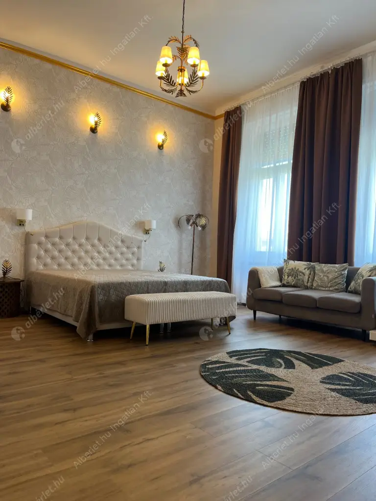 Kiadó albérlet 450000 Ft/hó áron: Budapest, VIII. kerület  Gutenberg tér. Mérete: 107 nm, 3 szobás | Alberlet.hu - 6575454