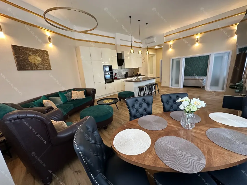 Kiadó albérlet 450000 Ft/hó áron: Budapest, VIII. kerület  Gutenberg tér. Mérete: 107 nm, 3 szobás | Alberlet.hu - 6702185