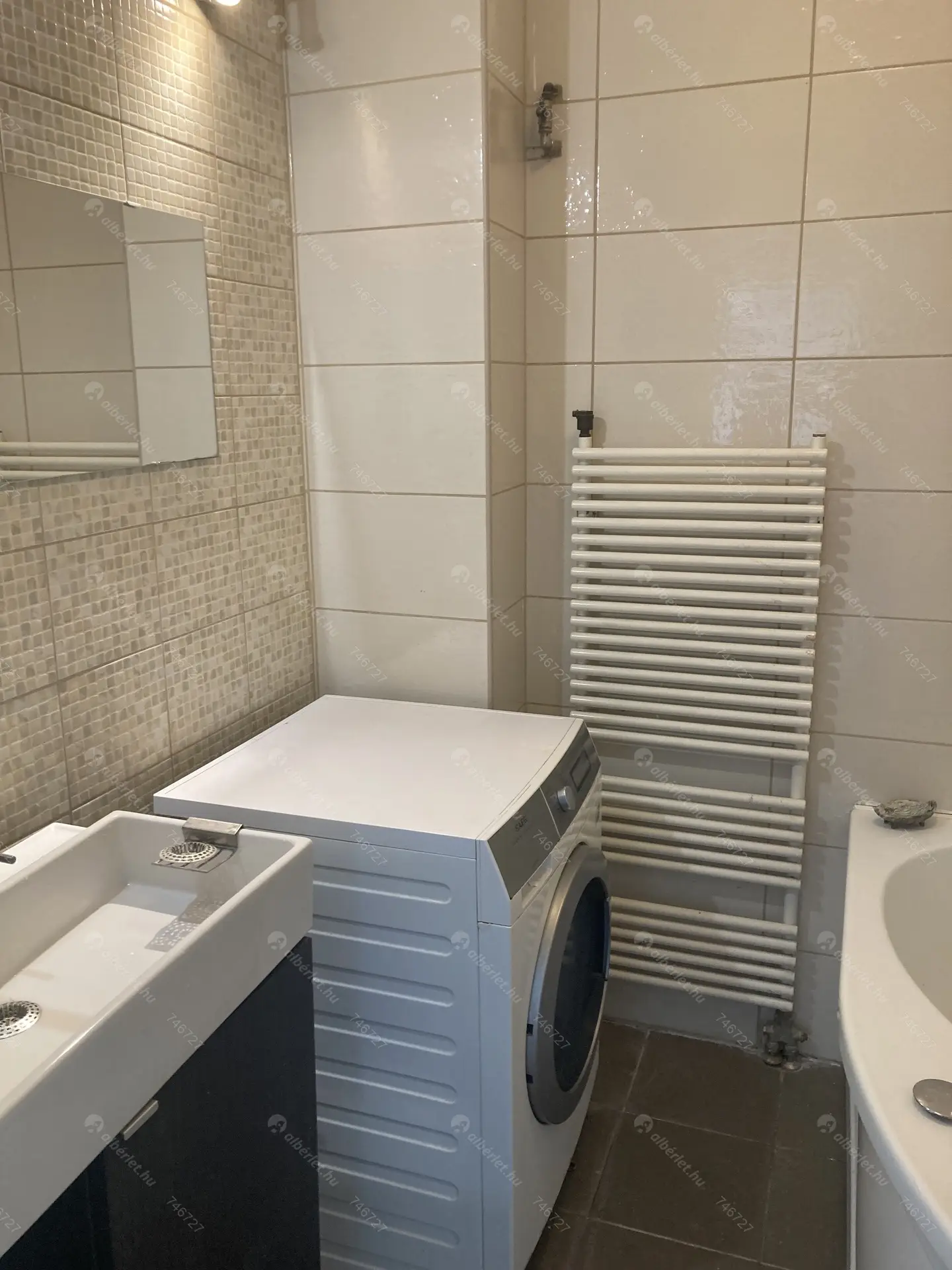 Kiadó albérlet 270000 Ft/hó áron: Budapest, VIII. kerület   Győrffy István utca . Mérete: 70 nm, 2 szobás | Alberlet.hu - 6254895