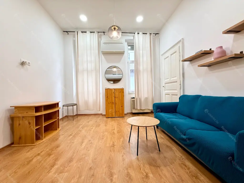 Kiadó albérlet 200000 Ft/hó áron: Budapest, VIII. kerület  Gyulai Pál utca. Mérete: 31 nm, 1 szobás | Alberlet.hu - 6650556