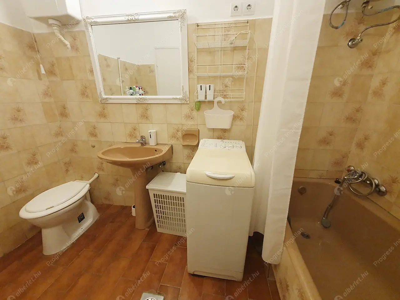 Kiadó albérlet 180000 Ft/hó áron: Budapest, VIII. kerület  Gyulai Pál utca. Mérete: 41 nm, 1 szobás | Alberlet.hu - 6639535