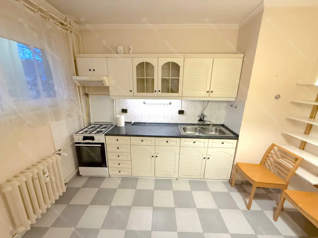 Kiadó albérlet 230000 Ft/hó áron: Budapest, VIII. kerület  Harminckettesek tere. Mérete: 55 nm, 1 szobás | Alberlet.hu - 6643983