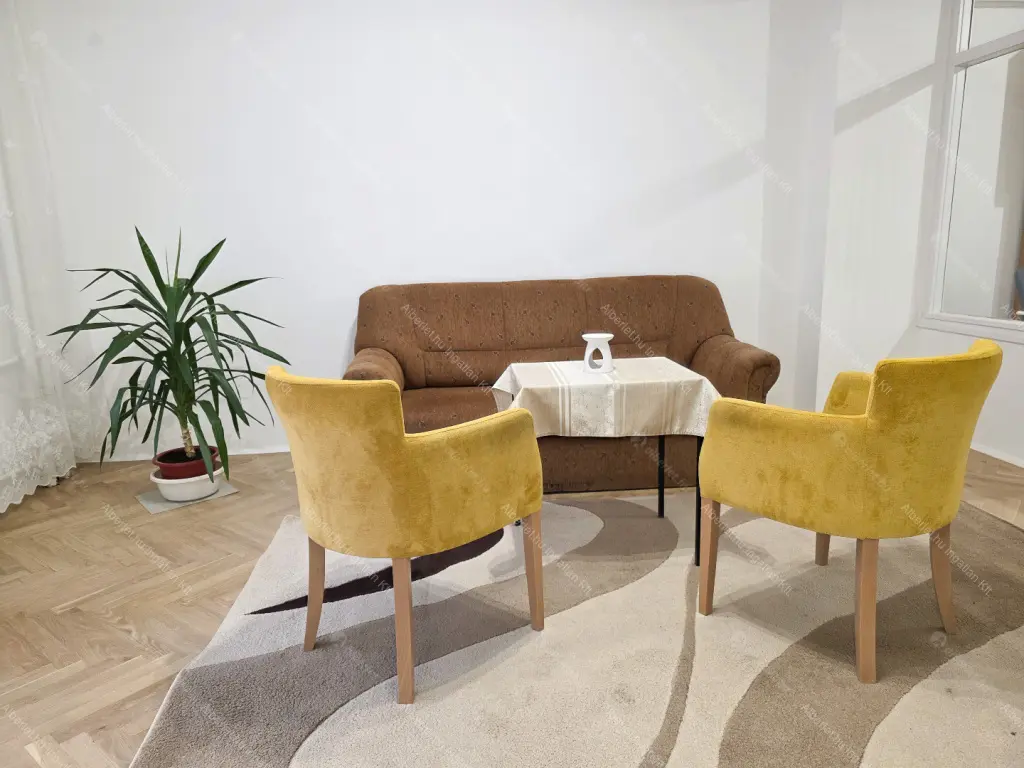 Kiadó albérlet 300000 Ft/hó áron: Budapest, VIII. kerület  Harminckettesek tere. Mérete: 64 nm, 1 szobás | Alberlet.hu - 6677914