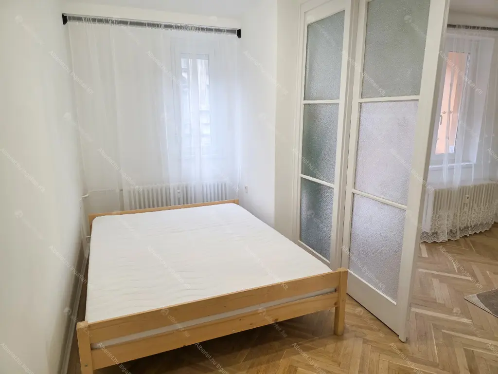 Kiadó albérlet 300000 Ft/hó áron: Budapest, VIII. kerület  Harminckettesek tere. Mérete: 64 nm, 1 szobás | Alberlet.hu - 6677916