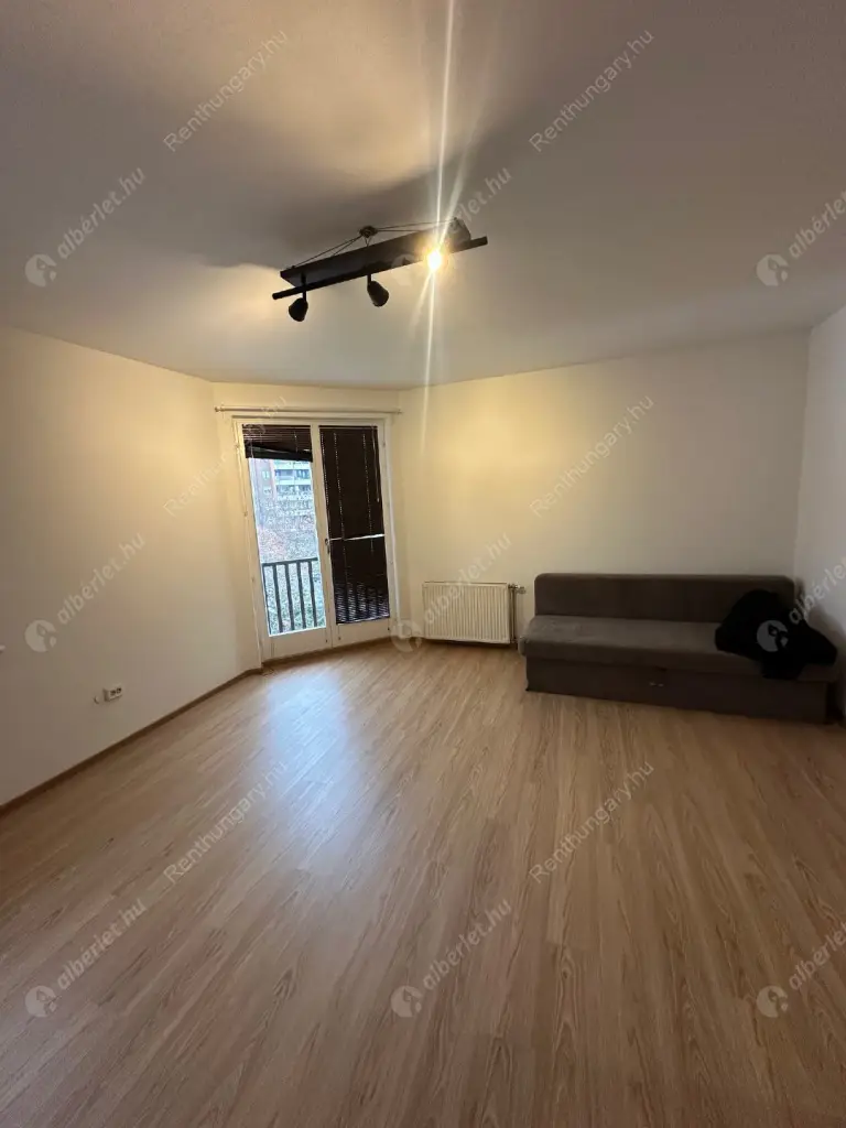 Kiadó albérlet 200000 Ft/hó áron: Budapest, VIII. kerület  Hock János utca. Mérete: 39 nm, 1 szobás | Alberlet.hu - 6632104