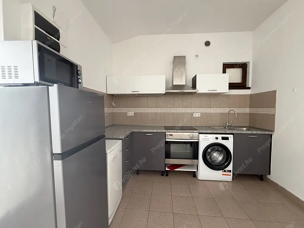 Kiadó albérlet 270000 Ft/hó áron: Budapest, VIII. kerület  Högyes Endre  . Mérete: 53 nm, 2 szobás | Alberlet.hu - 6638833