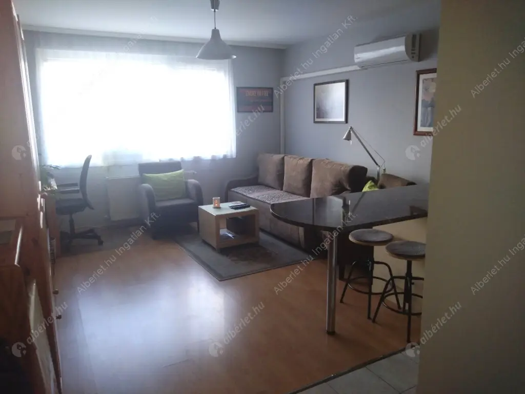 Kiadó albérlet 280000 Ft/hó áron: Budapest, VIII. kerület  Horánszky utca. Mérete: 30 nm, 1 szobás | Alberlet.hu - 6578568