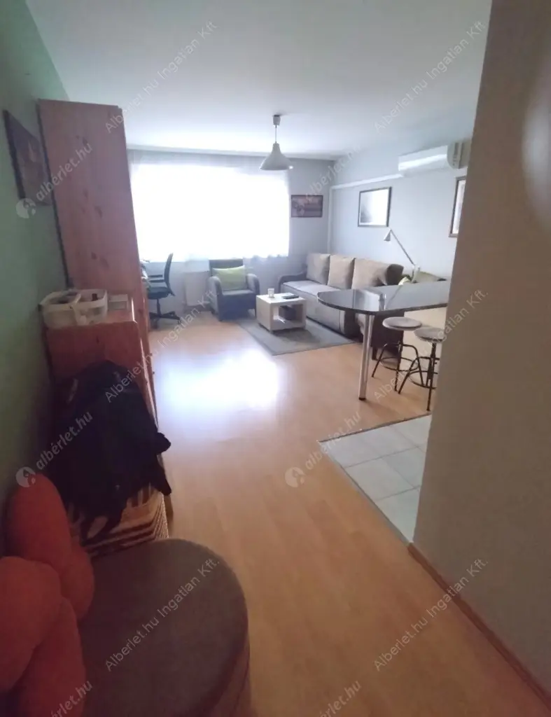 Kiadó albérlet 280000 Ft/hó áron: Budapest, VIII. kerület  Horánszky utca. Mérete: 30 nm, 1 szobás | Alberlet.hu - 6578570