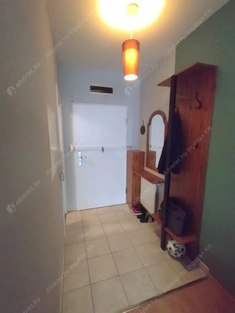 Kiadó albérlet 280000 Ft/hó áron: Budapest, VIII. kerület  Horánszky utca. Mérete: 30 nm, 1 szobás | Alberlet.hu - 6616166