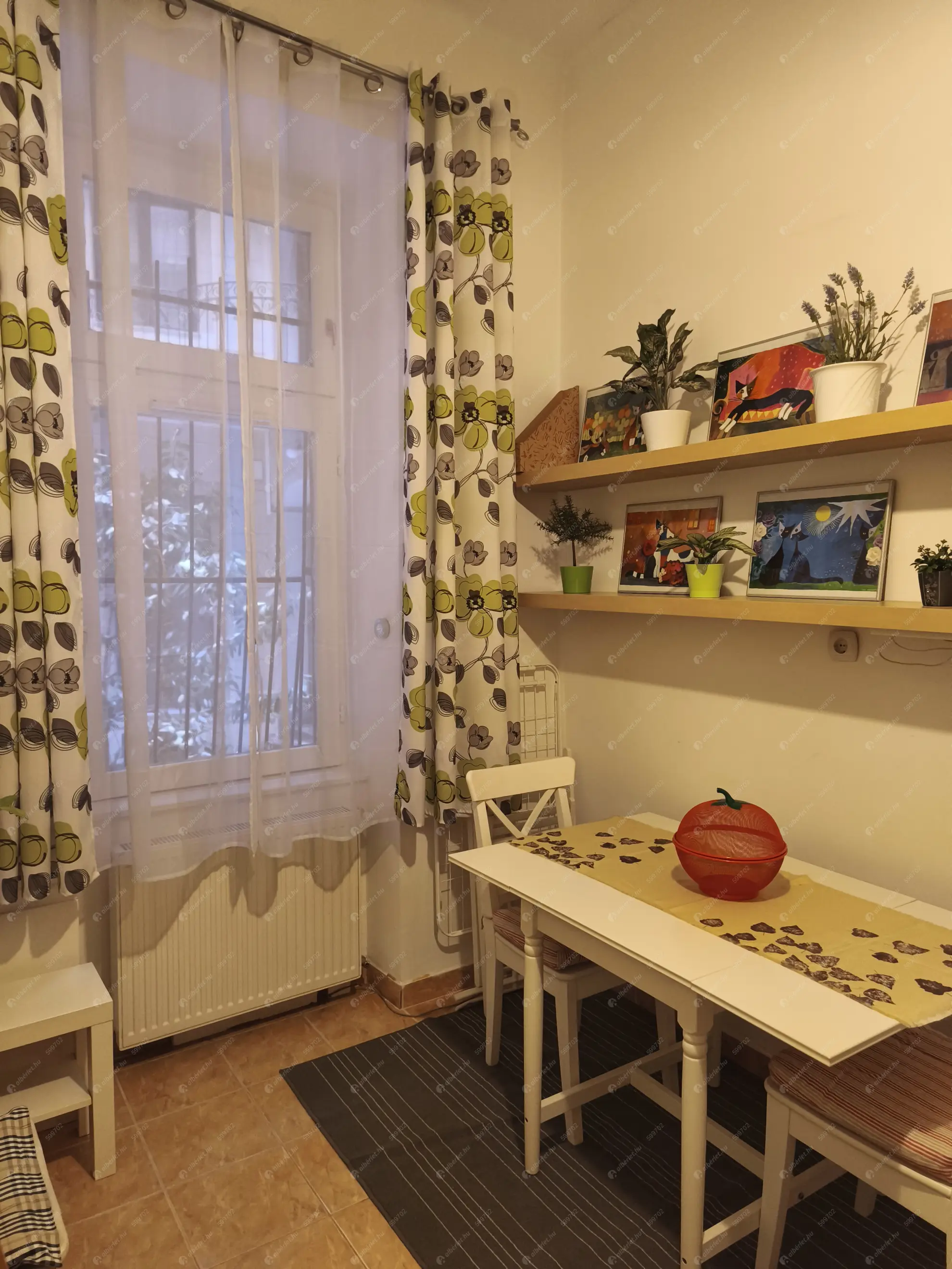 Kiadó albérlet 180000 Ft/hó áron: Budapest, VIII. kerület  Horváth Mihály tér. Mérete: 35 nm, 1 szobás | Alberlet.hu - 6633113