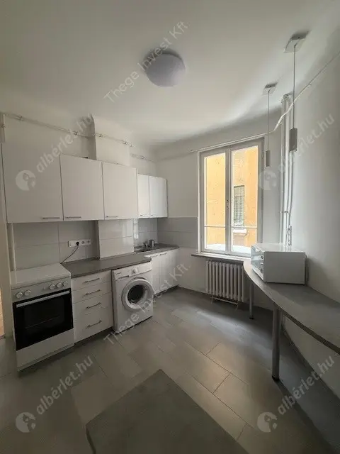 Kiadó albérlet 220000 Ft/hó áron: Budapest, VIII. kerület  Horváth Mihály tér. Mérete: 44 nm, 1 szobás | Alberlet.hu - 6617608