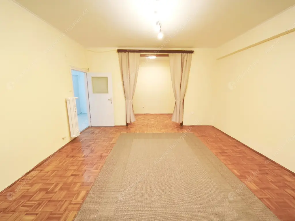 Kiadó albérlet 240000 Ft/hó áron: Budapest, VIII. kerület  Horváth Mihály tér. Mérete: 54 nm, 1 szobás | Alberlet.hu - 6633240