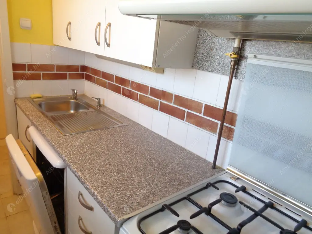 Kiadó albérlet 180000 Ft/hó áron: Budapest, VIII. kerület  Hungária körút. Mérete: 39 nm, 1 szobás | Alberlet.hu - 6595434