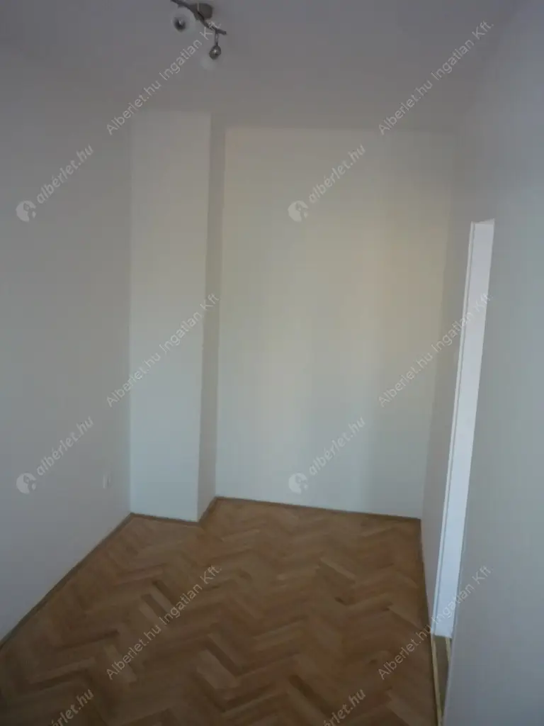 Kiadó albérlet 280000 Ft/hó áron: Budapest, VIII. kerület  Hungária körút. Mérete: 46 nm, 2 szobás | Alberlet.hu - 6595358