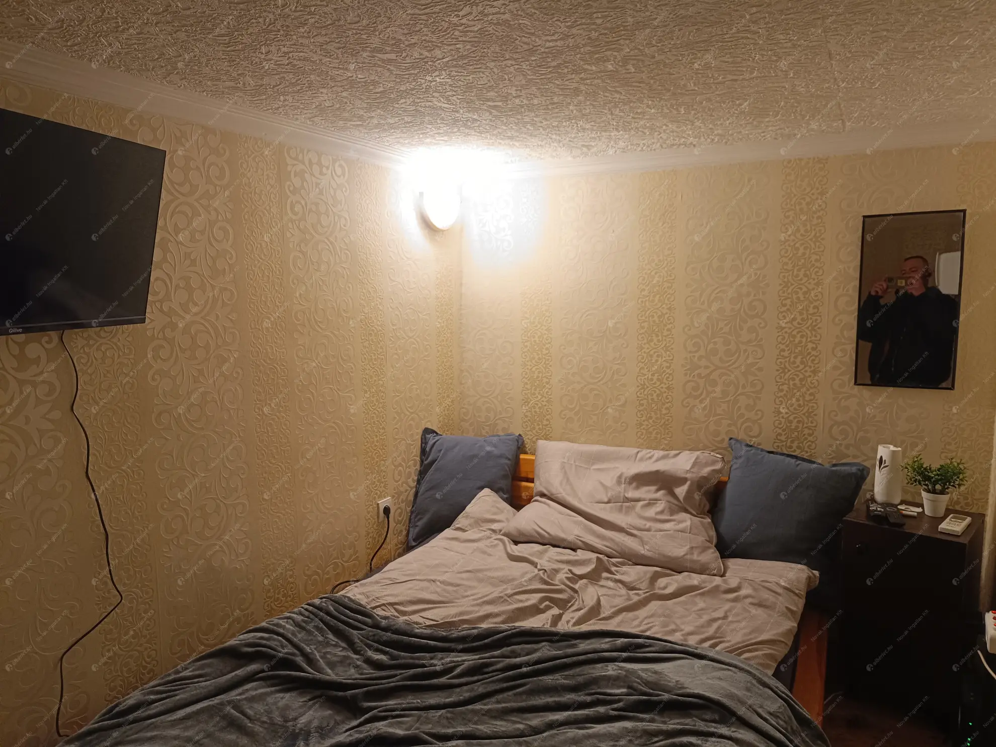 Kiadó albérlet 200000 Ft/hó áron: Budapest, VIII. kerület  II. János Pál pápa tér. Mérete: 22 nm, 1 szobás | Alberlet.hu - 6639600